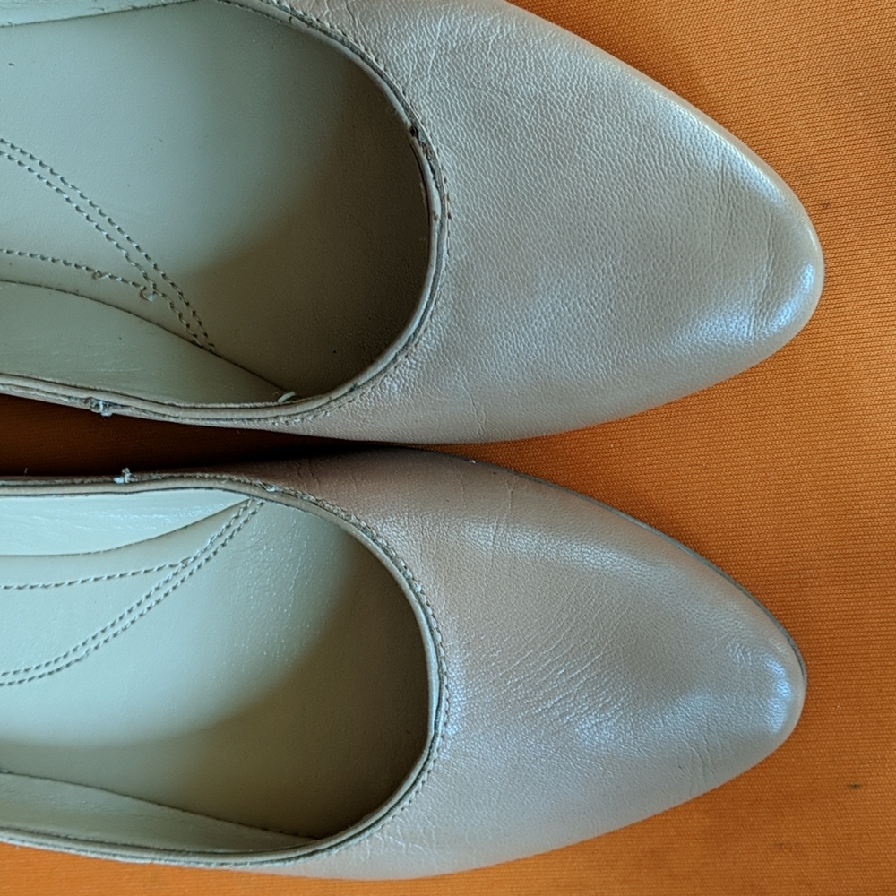 Shoes - Picture 3 of 5